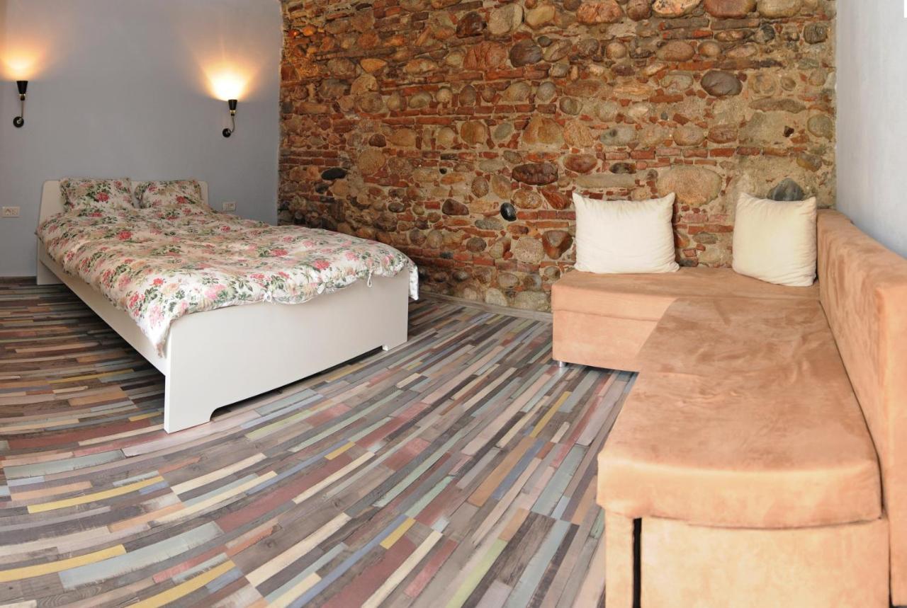 La Mosie Hotel Hátszeg Szoba fotó