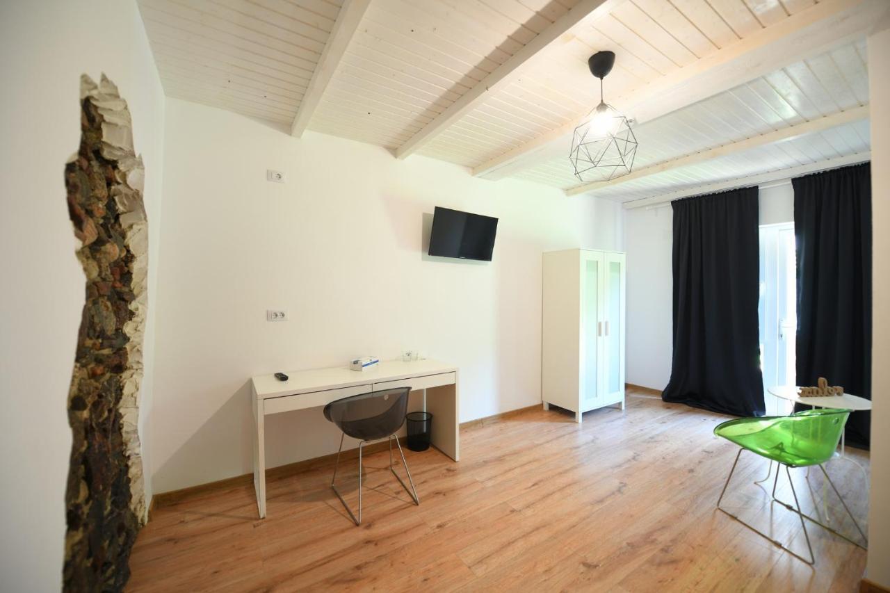 La Mosie Hotel Hátszeg Kültér fotó